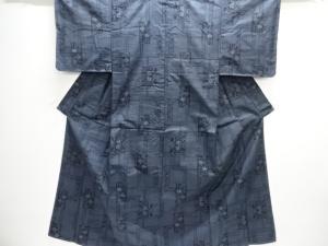 色紙に花模様織出し本場泥大島紬着物（5マルキ）